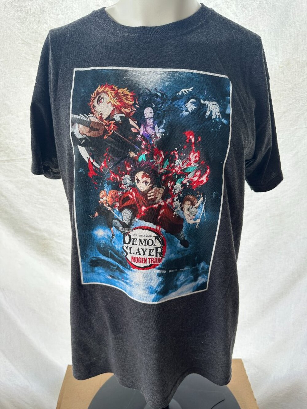 Demon Slayer Mugen Train the Movie Men's Gray T Shirt Size Medium Aniplex Cotton